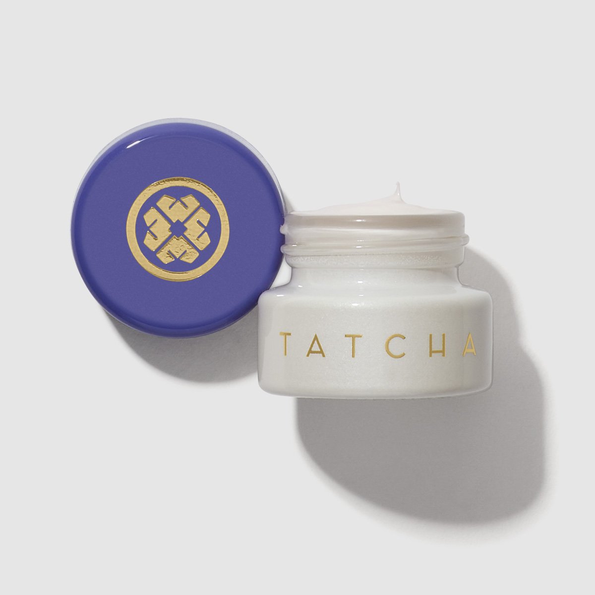 AgelessRevitalizingEyeCream-pdp-mini-CapOff-1200x1200_333ebac9-3808-463e-a2e6-677494f6e73e.jpg