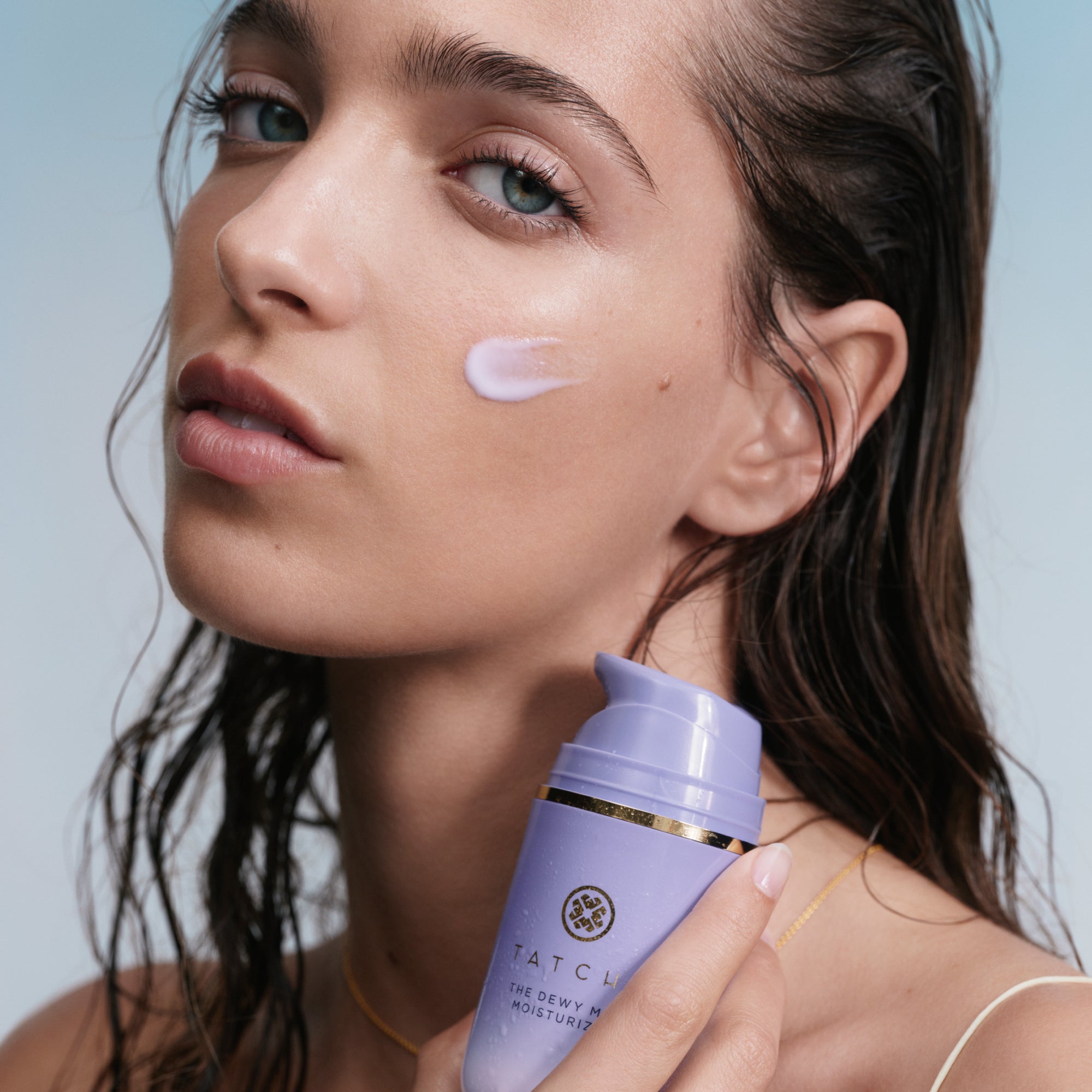 DewyMilkMoisturizer-pdp-FullSize-MainImage-1200x1200_dbe6d240-56e3-4c71-9eae-4e7a136f1d5a.jpg