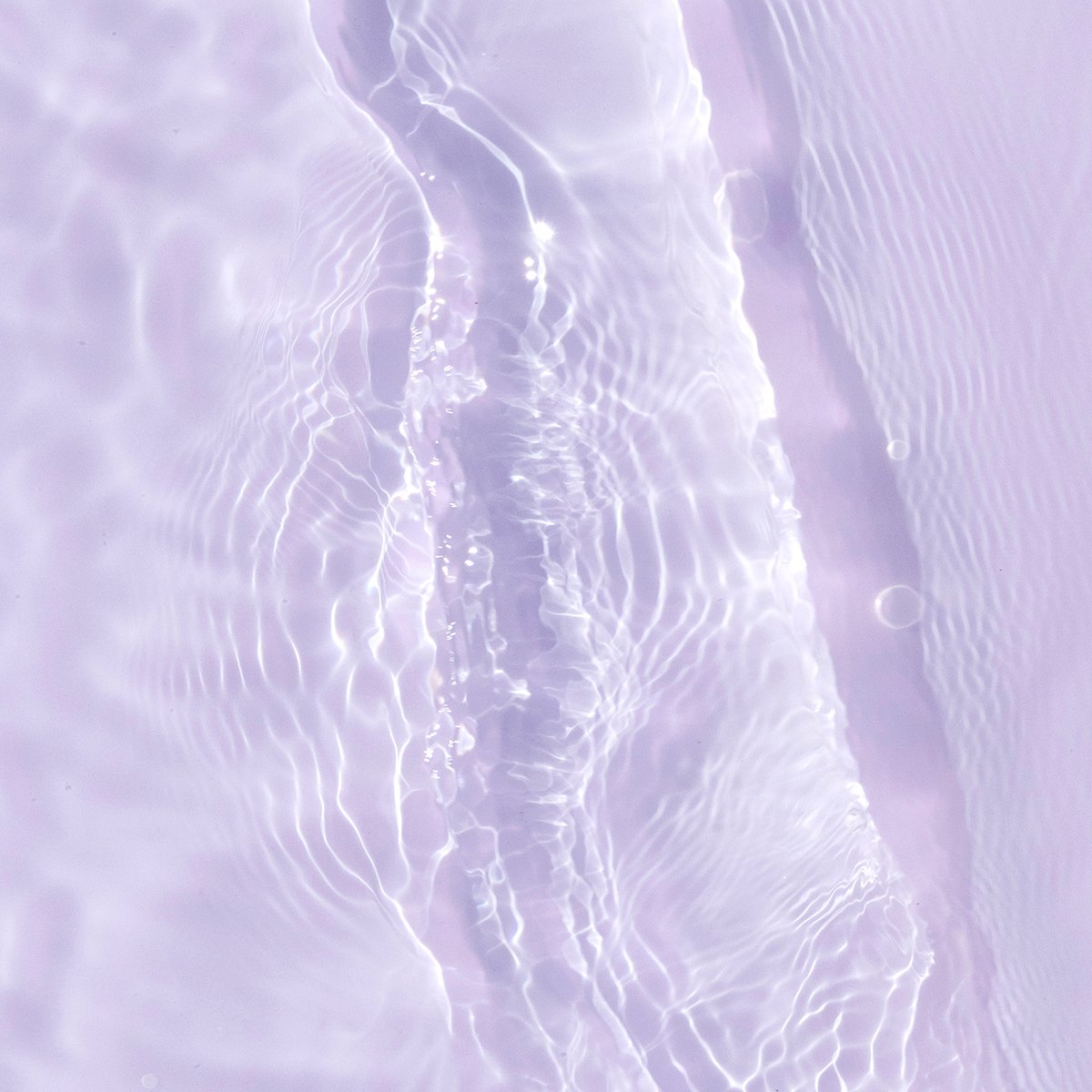 Essence-pdp-Texture-liquid-1200x1200_436cd629-1f55-4de7-9416-2a29e097a26e.jpg