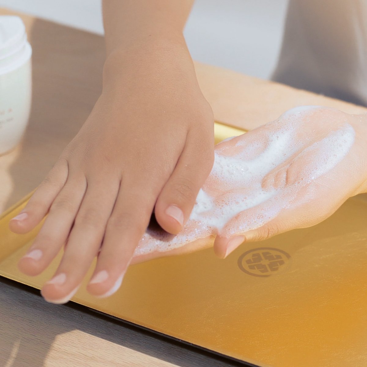 RicePolishClassic-pdp-hand-foam-1200x1200_6cefd002-9d13-45fc-8881-94ec00f469cf.jpg
