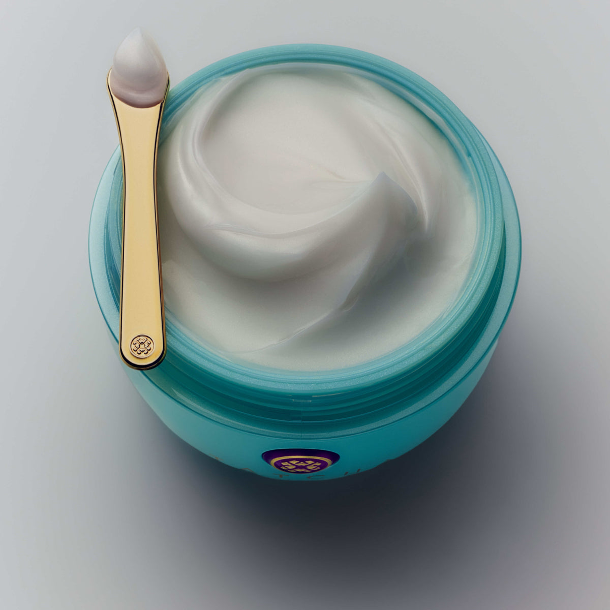 WaterCream-Aug26-Ppage-TextureComponent_9f8d271d-dbdc-44b6-9730-7bcc30aa0394.jpg